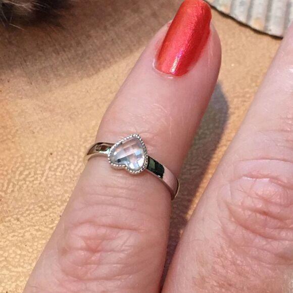 Sterling Silver Faceted CZ Heart Toe Ring Midi Ring - Picture 1 of 4